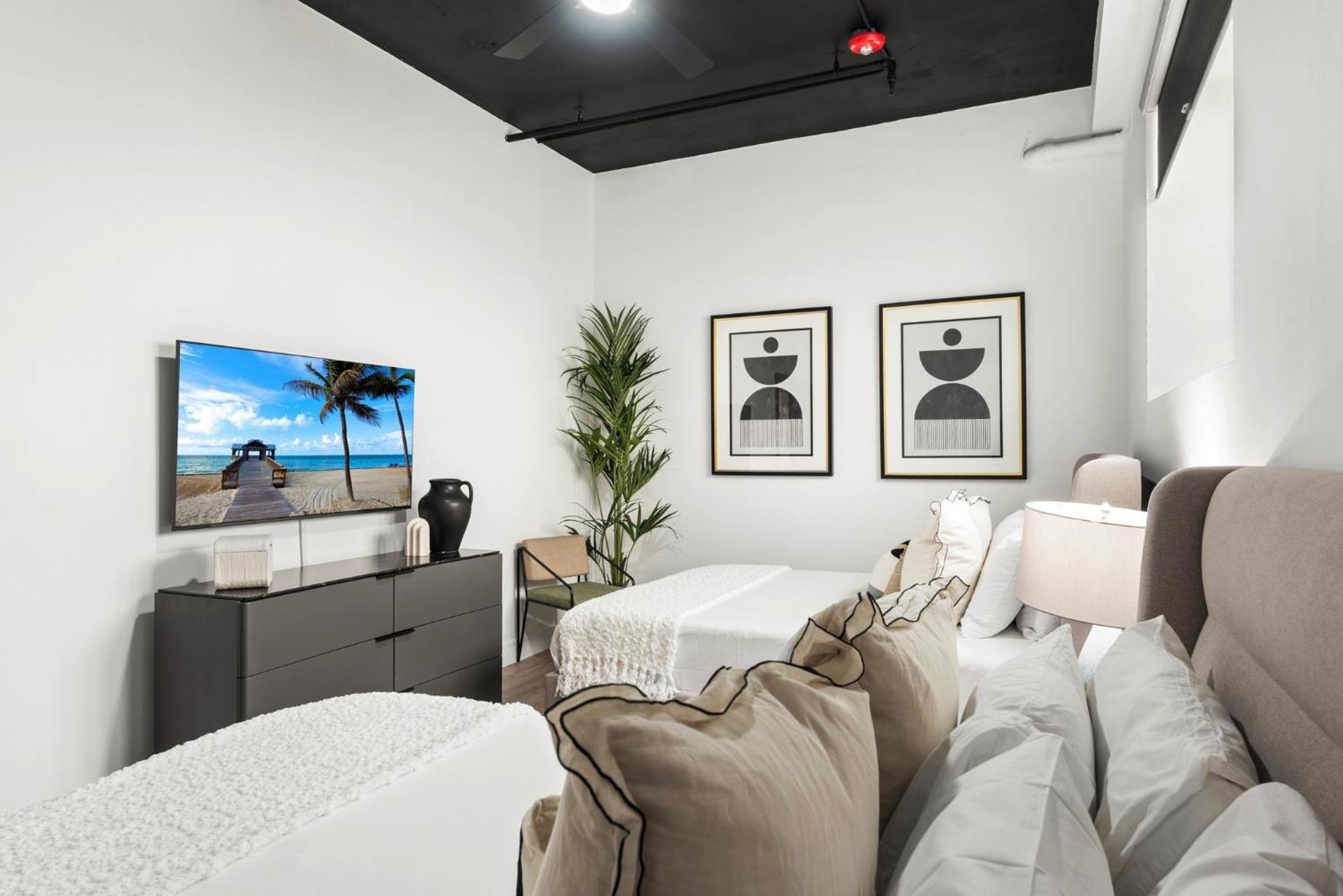 Luxuri Suites マイアミビーチ エクステリア 写真